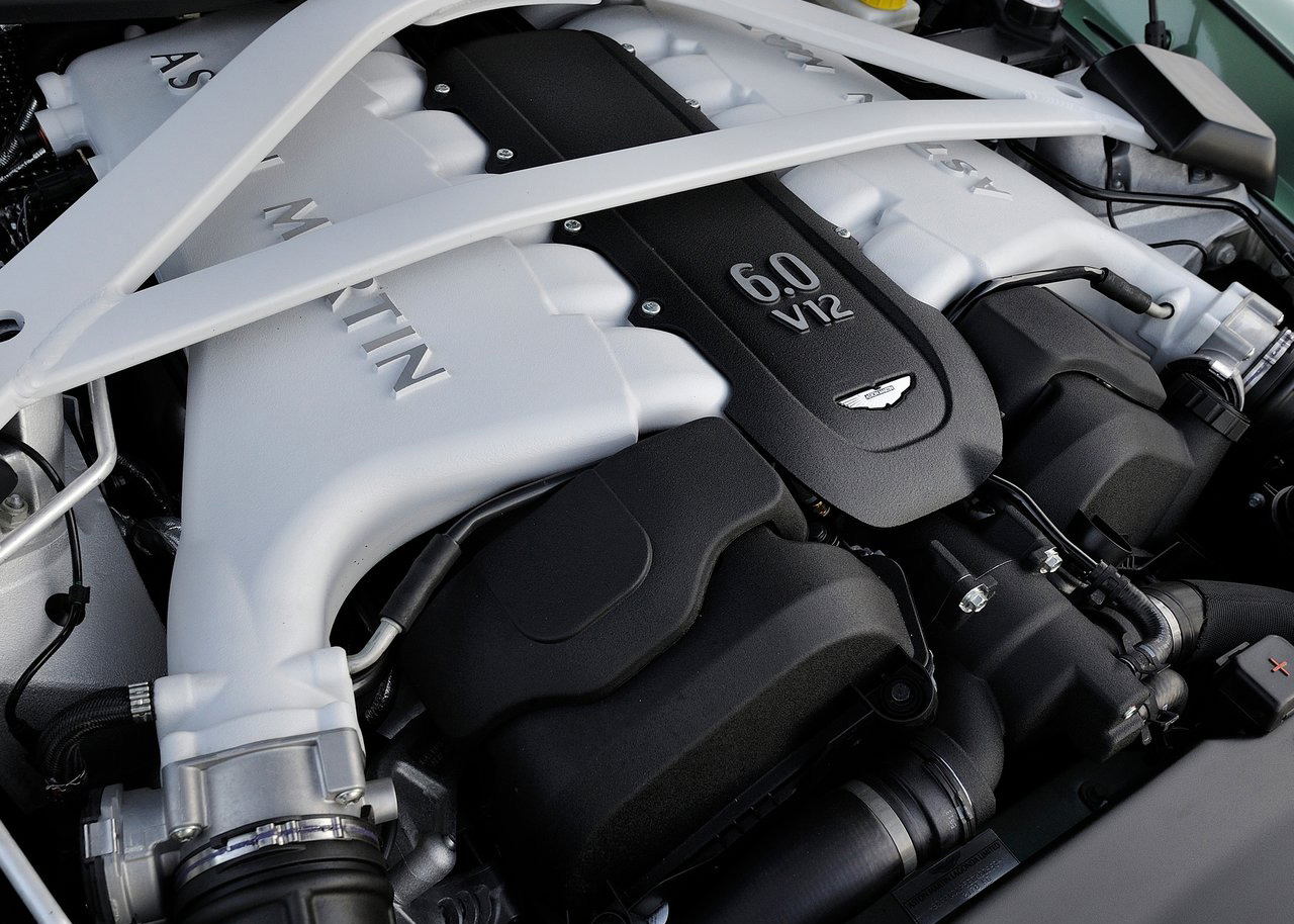 Aston Martin Vanquish S Motor